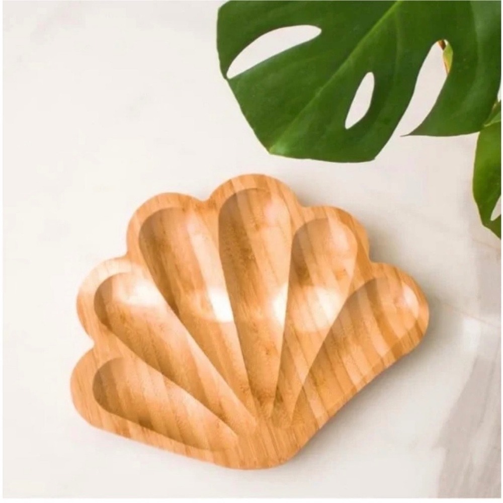 Beachly Bombshell Catchall Tray Bamboo Seashell Jewelry Dish Coastal Decor Bag
